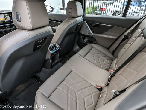 Used 2024 BMW 530i xDrive image 31