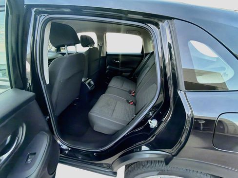 Certified 2023 Honda HR-V LX image 22