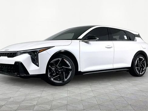 New 2026 Kia K4 GT-Line FWD image 1