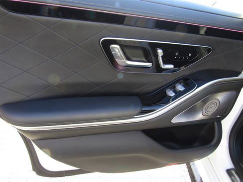 Used 2022 Mercedes-Benz S 580 4MATIC Sedan image 32