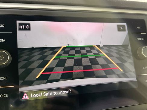 Used 2021 Volkswagen Atlas SE image 29