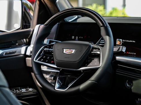 Used 2025 Cadillac Escalade V image 52