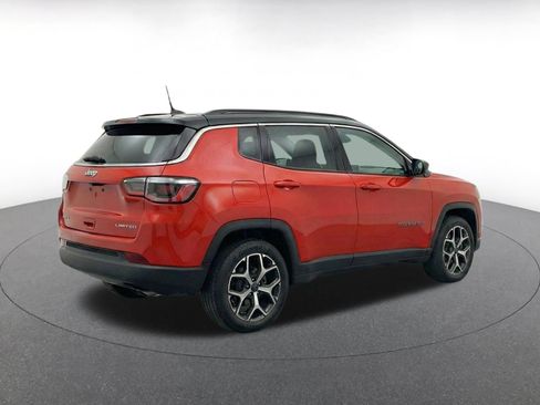 Used 2025 Jeep Compass Limited AWD/4WD image 9