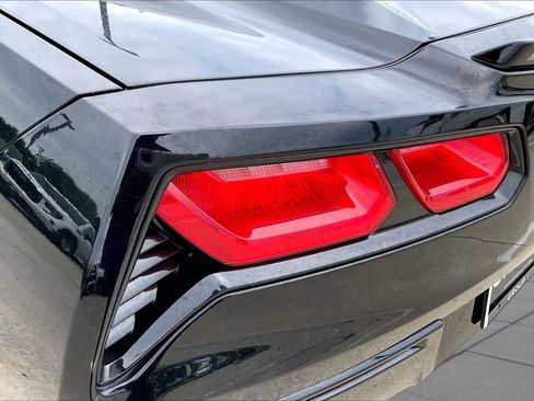 Used 2016 Chevrolet Corvette Stingray Coupe RWD image 23