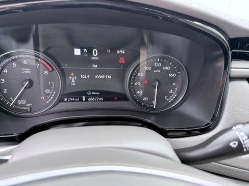 Used 2021 Cadillac XT5 Premium Luxury FWD image 12