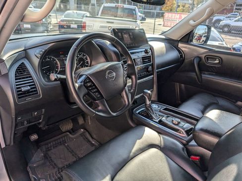 Used 2022 Nissan Armada SV w/ SV Appearance Package image 12