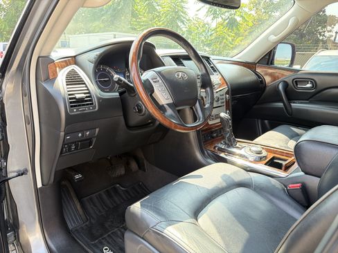 Used 2018 INFINITI QX80 4WD w/ Driver Assistance Package image 7