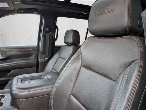 Used 2022 Chevrolet Tahoe High Country image 12