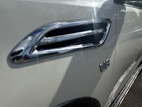 Used 2018 Nissan Armada SL w/ Premium Package image 36