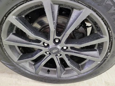 Used 2017 Ford Explorer XLT w/ Equipment Group 202A image 29