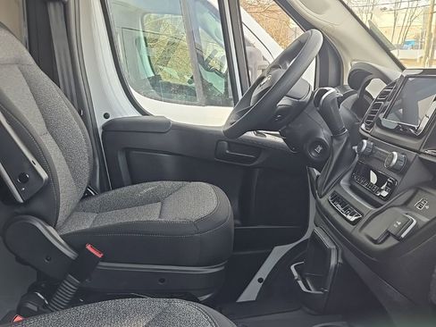 New 2026 RAM ProMaster 3500 w/ Convenience Group FWD image 4