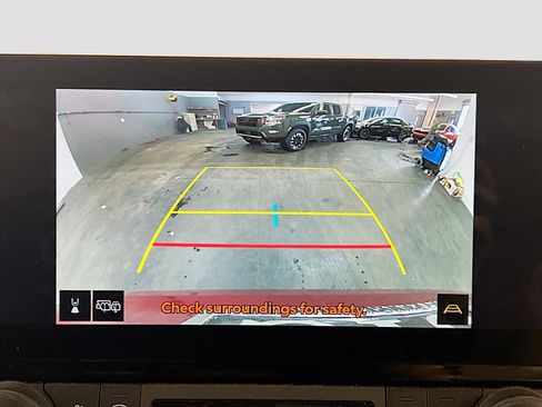 Used 2024 Toyota Grand Highlander XLE image 9