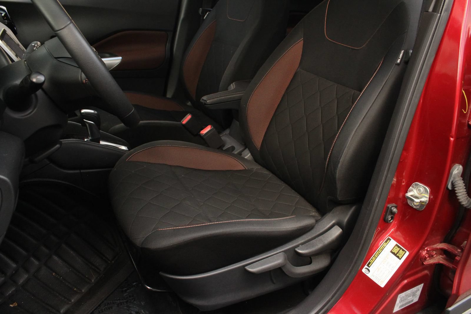 Used 2020 Nissan Kicks SR FWD image 17