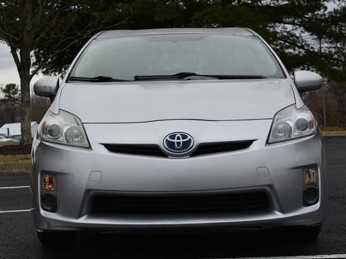 Used 2010 Toyota Prius One image 2