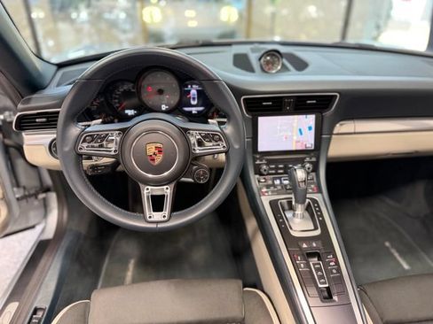 Used 2017 Porsche 911 Carrera S RWD image 19