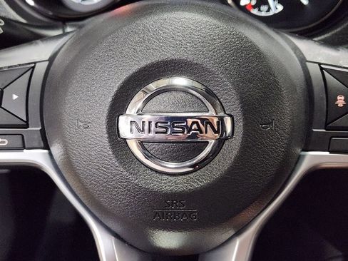 Used 2020 Nissan Rogue SV w/ Sun & Sound Touring Package image 50