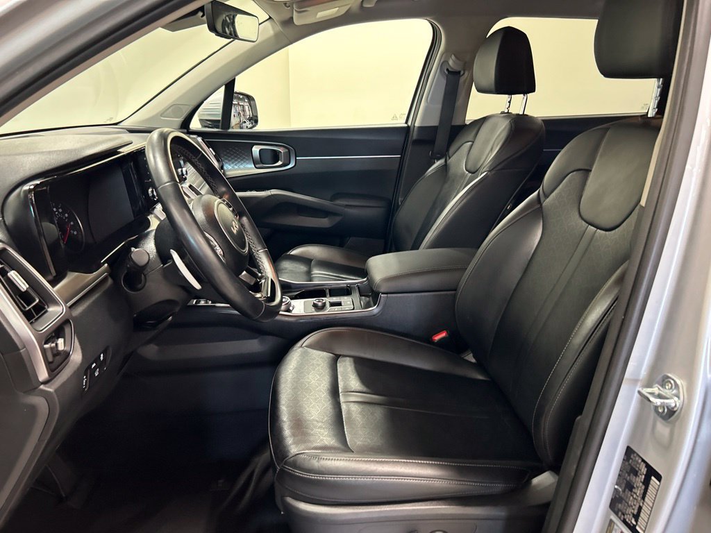 Certified 2024 Kia Sorento EX AWD/4WD image 10