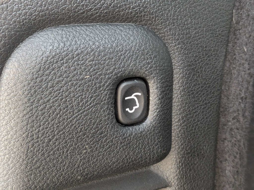 Used 2023 Dodge Durango R/T RWD image 12