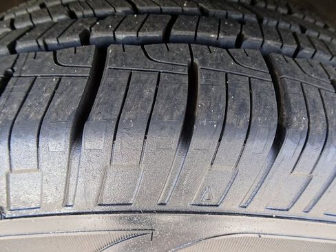 Used 2016 Toyota Sienna XLE image 33