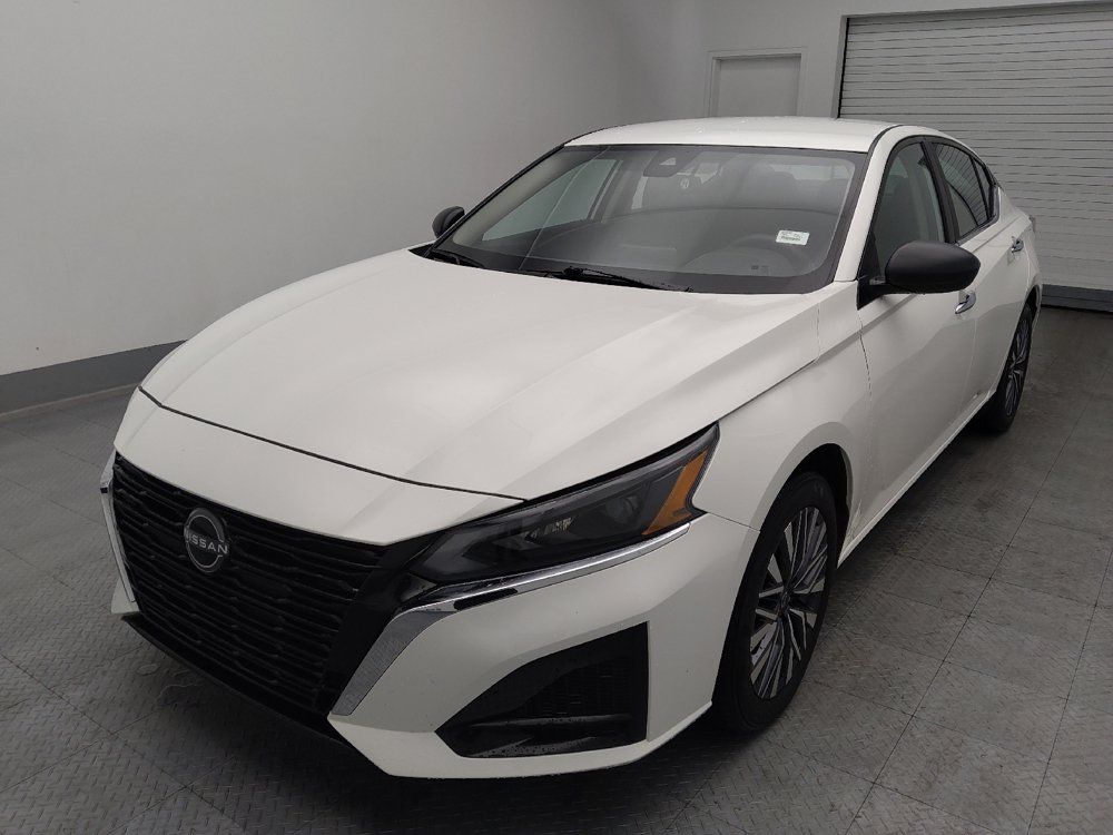 Used 2025 Nissan Altima 2.5 SV AWD/4WD image 15