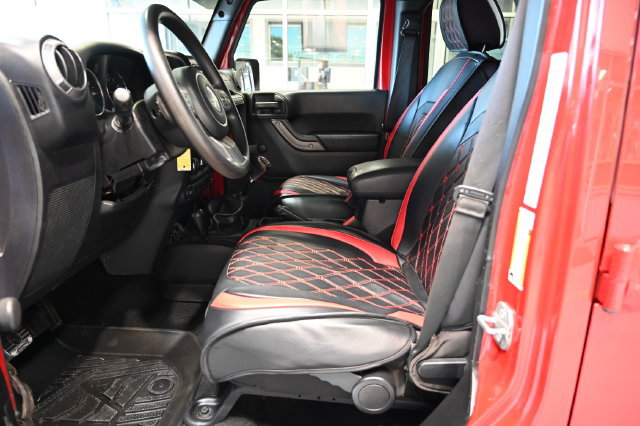 Used 2014 Jeep Wrangler Unlimited Sport AWD/4WD image 10