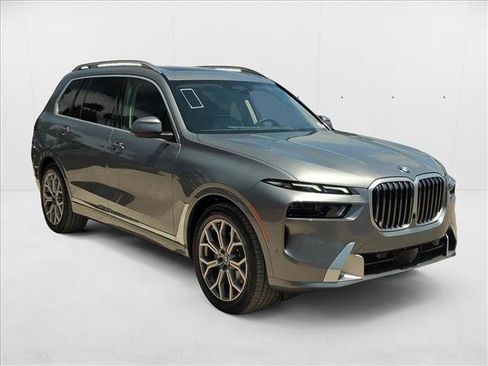 New 2025 BMW X7 xDrive40i image 6