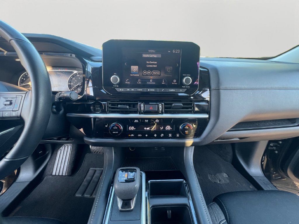 Used 2025 Nissan Pathfinder SV AWD/4WD image 14