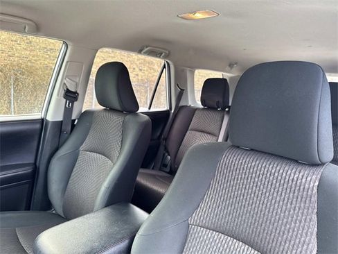 Used 2018 Toyota 4Runner TRD Off-Road w/ TRD Performance Package image 31