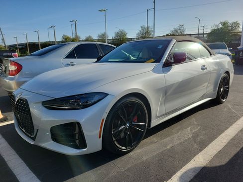 Used 2024 BMW M440i Convertible w/ Premium Package image 1