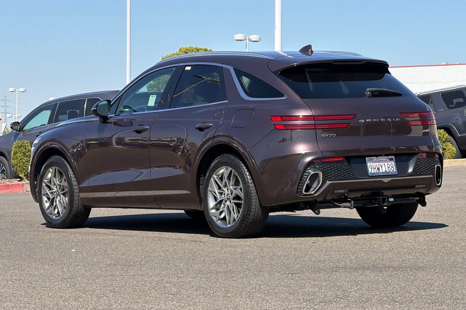 Used 2023 Genesis GV70 2.5T w/ Select Package AWD/4WD image 7