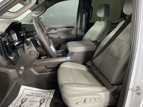 Used 2025 GMC Sierra 1500 SLT w/ SLT Premium Plus Package image 19