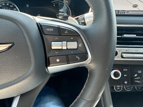 Used 2026 Genesis G70 2.5T RWD image 27