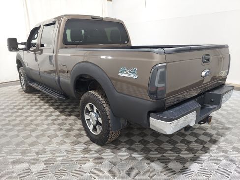 Used 2016 Ford F250 XLT w/ Snow Plow Prep Package AWD/4WD image 2