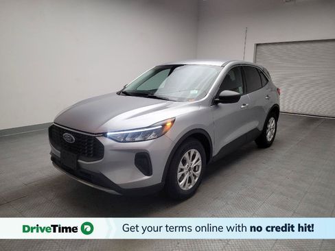 Used 2023 Ford Escape Active w/ Cold Weather Package FWD image 1