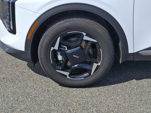 Used 2026 Kia Sportage EX w/ EX Panorama Roof Package image 8