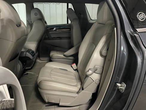 Used 2013 Buick Enclave Leather image 17