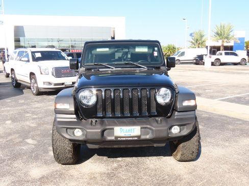 Used 2019 Jeep Wrangler Unlimited Sport S image 5
