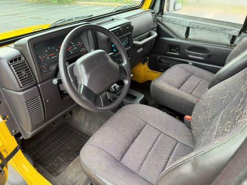 Used 2002 Jeep Wrangler X AWD/4WD image 46