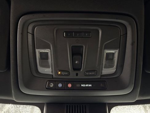 Used 2024 Chevrolet Silverado 1500 High Country w/ Technology Package AWD/4WD image 30