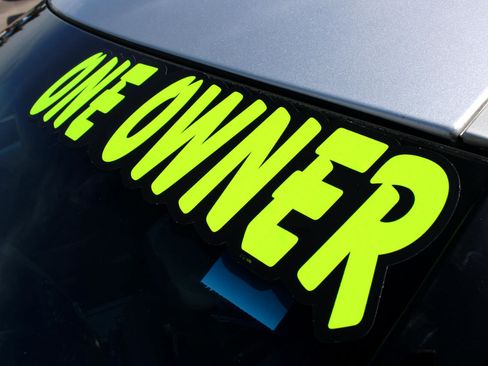 Used 2012 Hyundai Veloster w/ Style Pkg image 11