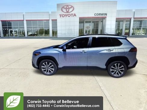 Used 2023 Toyota Corolla Cross XLE w/ Convenience Package AWD/4WD image 14