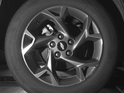 Used 2025 Chevrolet Trax LT w/ LT Convenience Package image 15