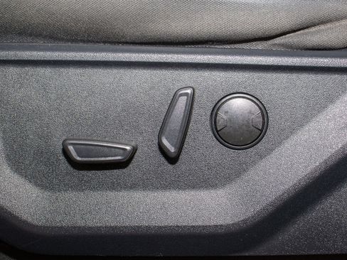 Used 2022 Ford F150 XLT w/ Equipment Group 302A High image 18