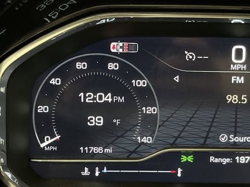 Used 2024 GMC Sierra 2500 SLE w/ SLE Convenience Package image 6