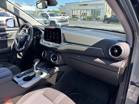 Certified 2024 Chevrolet Blazer LT w/ Convenience Package FWD image 26