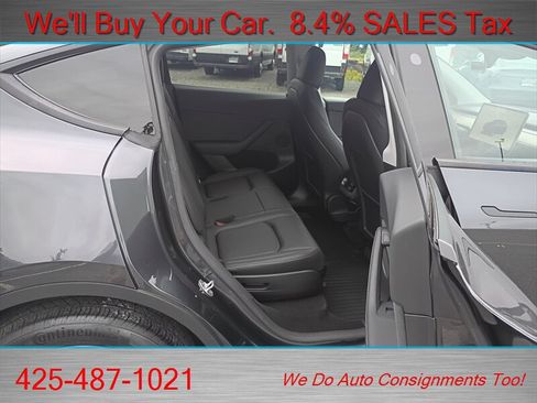 Used 2024 Tesla Model Y Long Range AWD/4WD image 24