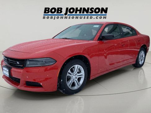Used 2023 Dodge Charger SXT image 3