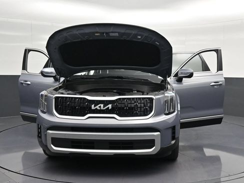 Used 2025 Kia Telluride EX FWD image 35