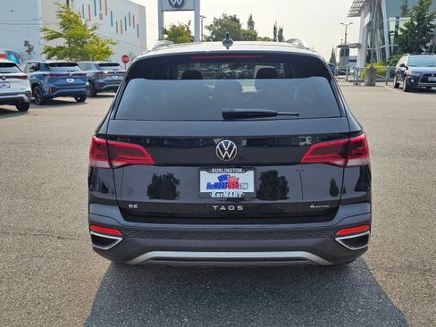 Used 2022 Volkswagen Taos SE image 4