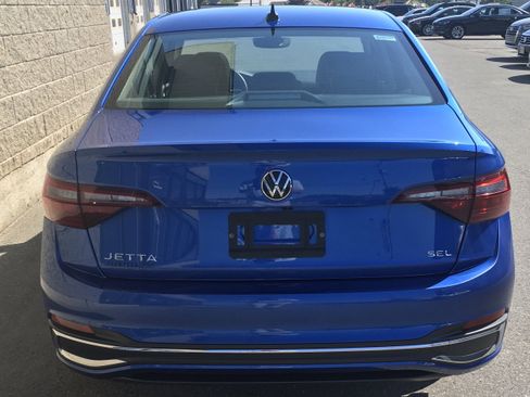 Certified 2023 Volkswagen Jetta SEL image 4